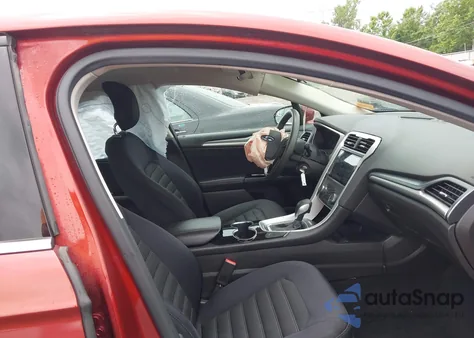 2014 Ford Fusion Se z USA, uszkodzony, nr VIN 3FA6P0H77ER244524